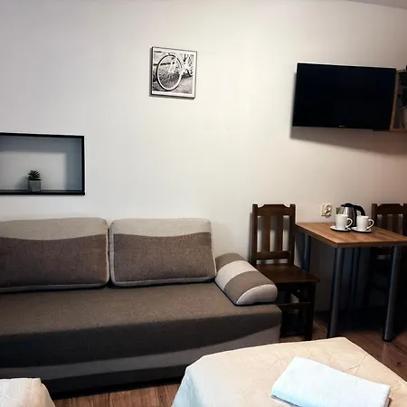 U Francuza Oda ve Kahvaltı Miedzybrodzie Zywieckie